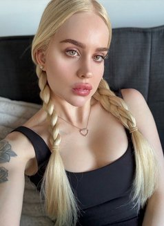 Nastya - escort in Singapore Photo 10 of 10