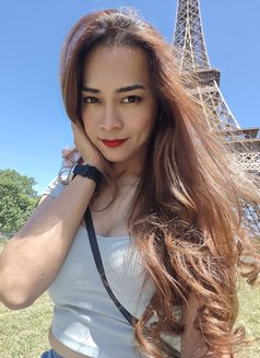 Nat Tasha - Transsexual escort in Paris Photo 1 of 3