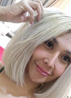 Natacha - masseuse in Al Manama Photo 8 of 9