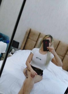 Natacha - masseuse in Dammam Photo 6 of 9