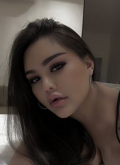 Natalee - escort in Khobar Photo 6 of 11
