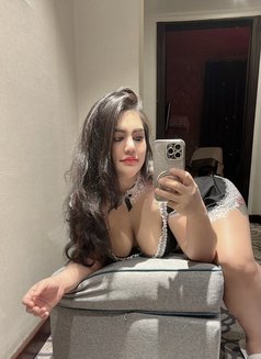 Natalee - escort in Khobar Photo 10 of 11