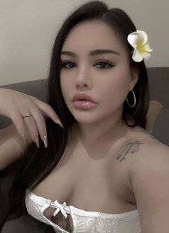 Natalee - escort in Khobar Photo 8 of 15