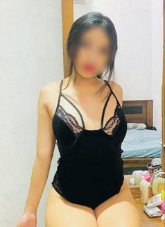 Alexa Independent amazing GFE - escort in Colombo Photo 2 of 14