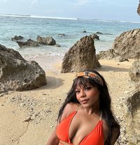 Sarah Dimples OnlyFans - puta in Singapore