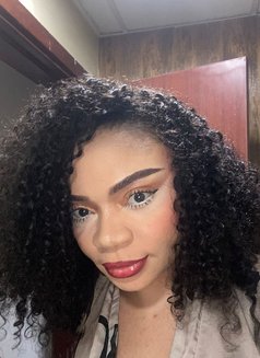 Natalia - puta in Dubai Photo 3 of 3