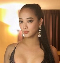 Lets Meet im here at bangkok - Transsexual escort in Bangkok