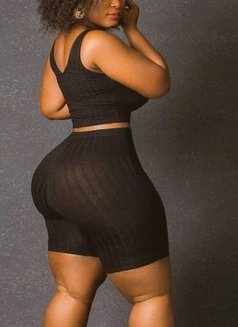 Natalie - escort in Jeddah Photo 3 of 3