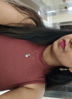 Natalie - puta in Dubai Photo 7 of 7