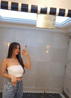 Natalie - escort in Beirut Photo 2 of 7
