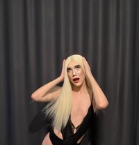 Natalie - Transsexual escort in İzmir