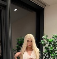 Natalie - Transsexual escort in Baku