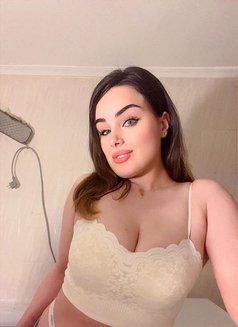 Natalie Vip - escort in Beirut Photo 1 of 1