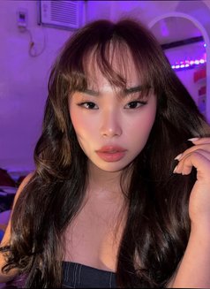 Natalnia - escort in Davao Photo 2 of 3
