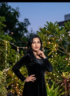 Natasha chaudhary - escort in Gurgaon Photo 2 of 10