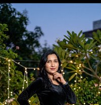 Natasha chaudhary - puta in Gurgaon