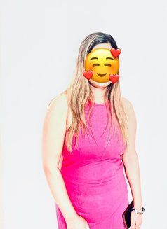 Natasha Gfe Full Service Escort - Agencia de putas in Hyderabad Photo 2 of 2