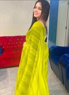 Natasha - escort in Dubai Photo 2 of 6