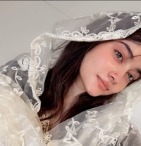 Natasha - puta in Dubai Photo 4 of 6