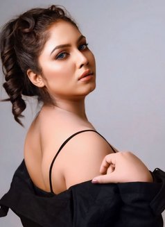 Natasha - puta in Kuala Lumpur Photo 1 of 9