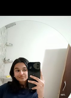Natasha - escort in Mumbai Photo 3 of 3