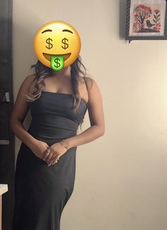 Anika - escort in New Delhi Photo 3 of 3