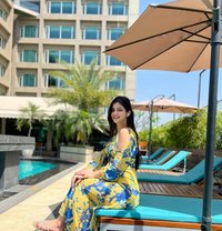 Natasha Indian Model - puta in Al Manama