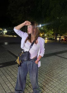 Natasha Indian Model - puta in Dubai Photo 2 of 4