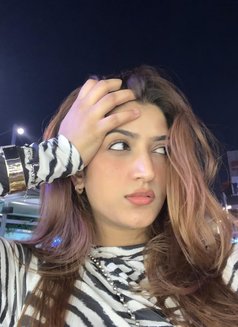 Natasha Indian Model - puta in Dubai Photo 4 of 4