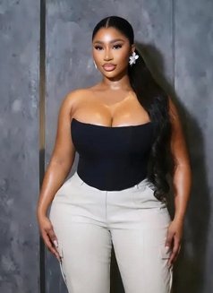 Natasha - escort in Noida Photo 5 of 8