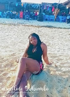 Natasha - escort in Nairobi Photo 2 of 3