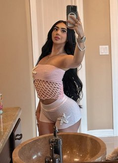 Natasha Latina Beauty - escort in Manila Photo 2 of 4
