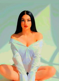Natasha - escort in Beirut Photo 1 of 7