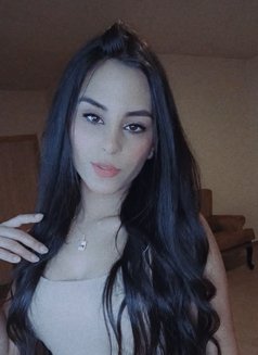 Natasha - escort in Beirut Photo 2 of 4