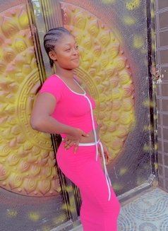 Natasha - escort in Accra Photo 9 of 11