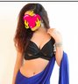 Natasha Oberoi - puta in Chennai Photo 1 of 3