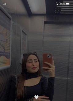 Natasha - puta in Dubai Photo 10 of 11