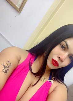 Natasha Perera - puta in Colombo Photo 1 of 9
