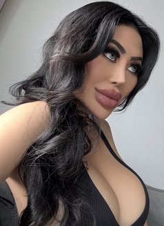 Natasha - puta in Dubai Photo 5 of 5
