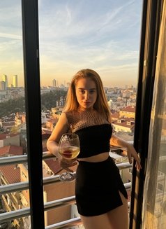 Наташа - escort in İstanbul Photo 7 of 8