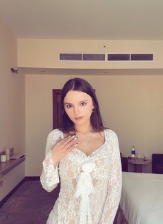 natasha - escort in Muscat Photo 14 of 29