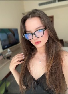 natasha - escort in Muscat Photo 17 of 29