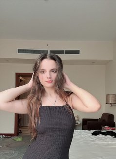natasha - escort in Muscat Photo 25 of 29