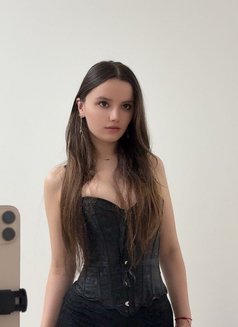 natasha - escort in Muscat Photo 23 of 28