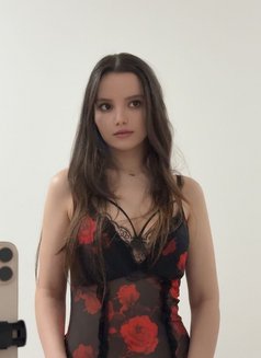 natasha - escort in Muscat Photo 26 of 28