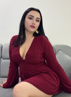 Liza - escort in Muscat Photo 4 of 18