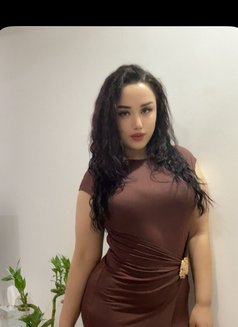 Liza - escort in Muscat Photo 5 of 18