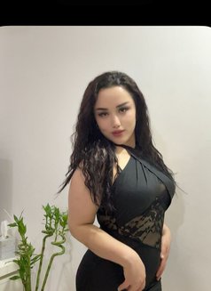 Liza - escort in Muscat Photo 11 of 18