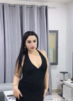 Liza - escort in Muscat Photo 14 of 18