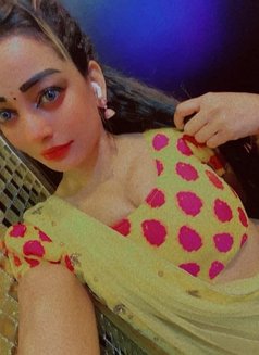 Natasha - escort in Colombo Photo 1 of 4